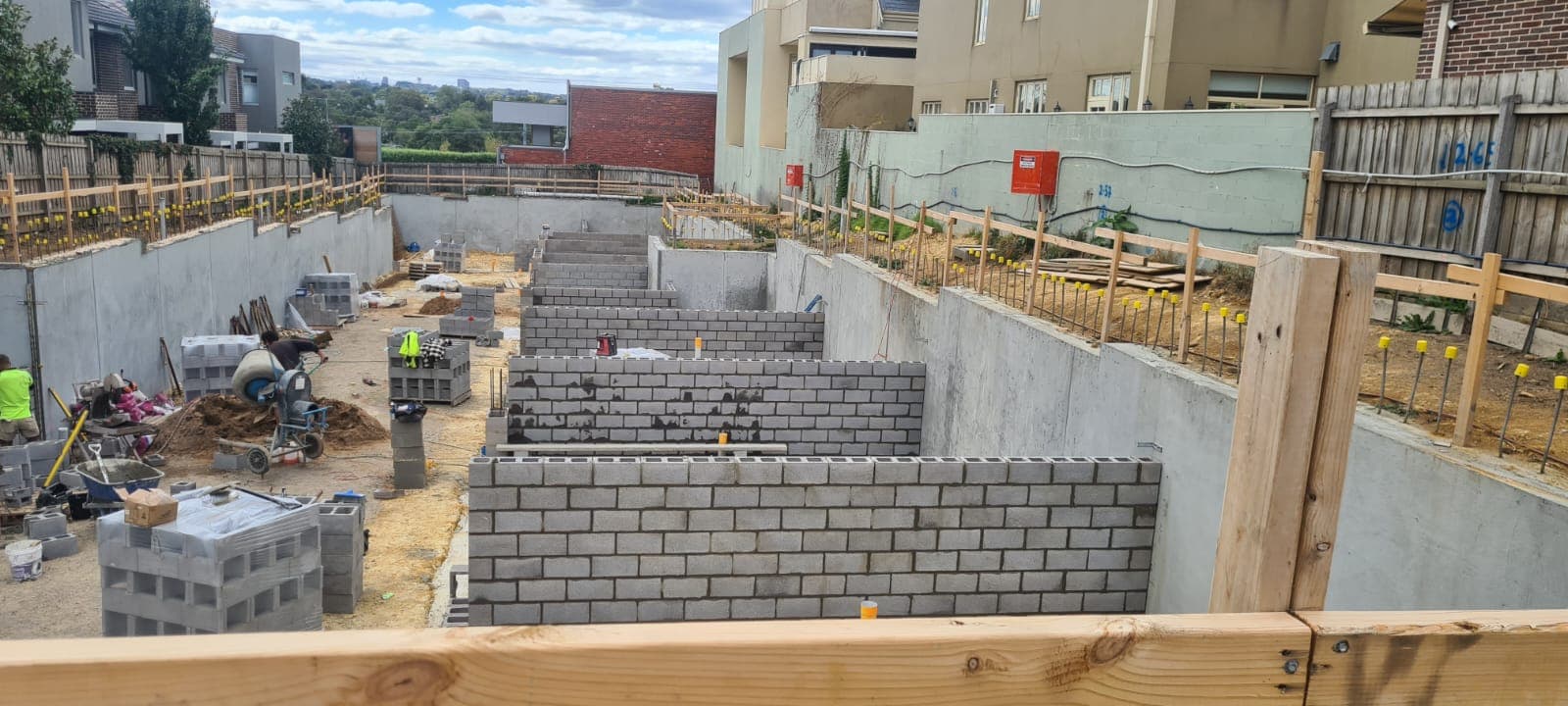 Engineered commercial blockwork retaining walls on a Melbourne construction site by Goodwin Bricklaying